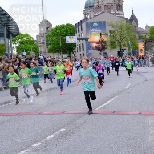 25.04.2026 - Das Zehntel Tim E. http://msf.ph/oto/9576171 25.04.2026 10:55:56 Ziel 5080, 5270, 5319, 5322, 5325, 5326, 5342, 5495, 5505, 5507, 5511, 5513, 5585, 5644, 5646, 5870, 6011, 6013, 6031, 6189, 6224, 6663, 6702, 6705, 6713, 6989, 7005, 7074, 7131, 7250, 7266, 7288, 7309, 7310, 7317, 7319, 7368, 7369, 7389, 7468, 7592, 7638, 7702, 7712, 7715, 7821, 7842, 7878, 8012, 8066 meine-sportfotos.de