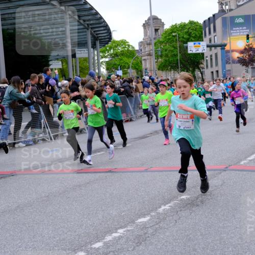 25.04.2026 - Das Zehntel Tim E. http://msf.ph/oto/9576175 25.04.2026 10:55:57 Ziel 5080, 5270, 5319, 5322, 5325, 5326, 5342, 5495, 5505, 5507, 5511, 5585, 5644, 5646, 5692, 5711, 5870, 6011, 6013, 6031, 6189, 6663, 6702, 6705, 6713, 6989, 7005, 7074, 7131, 7250, 7266, 7309, 7310, 7317, 7319, 7368, 7369, 7389, 7468, 7592, 7638, 7702, 7712, 7715, 7821, 7842, 7878, 8012, 8066 meine-sportfotos.de