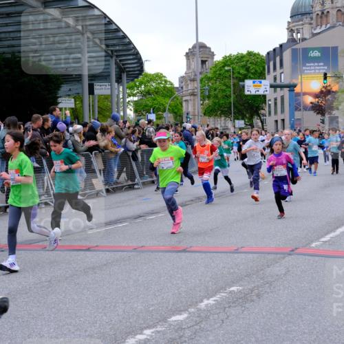25.04.2026 - Das Zehntel Tim E. http://msf.ph/oto/9576177 25.04.2026 10:55:58 Ziel 5080, 5156, 5270, 5319, 5322, 5325, 5326, 5495, 5505, 5507, 5511, 5585, 5644, 5646, 5692, 5711, 5870, 6011, 6013, 6031, 6189, 6475, 6663, 6702, 6705, 6713, 6918, 6989, 7005, 7074, 7131, 7203, 7226, 7250, 7266, 7309, 7310, 7317, 7319, 7368, 7369, 7389, 7468, 7555, 7592, 7638, 7702, 7712, 7715, 7821, 7842, 7878, 8012, 8066 meine-sportfotos.de