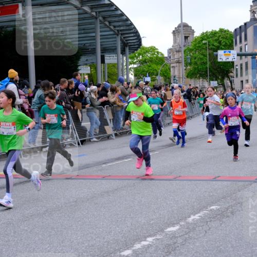 25.04.2026 - Das Zehntel Tim E. http://msf.ph/oto/9576180 25.04.2026 10:55:58 Ziel 5080, 5156, 5270, 5319, 5322, 5325, 5326, 5495, 5505, 5507, 5511, 5585, 5644, 5646, 5692, 5711, 5870, 6011, 6013, 6031, 6189, 6475, 6663, 6702, 6705, 6713, 6918, 6989, 7005, 7074, 7131, 7203, 7226, 7250, 7266, 7309, 7310, 7317, 7319, 7368, 7369, 7389, 7468, 7555, 7592, 7638, 7702, 7712, 7715, 7821, 7842, 7878, 8012, 8066 meine-sportfotos.de