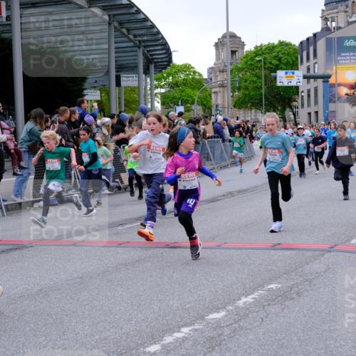 25.04.2026 - Das Zehntel Tim E. http://msf.ph/oto/9576187 25.04.2026 10:55:59 Ziel 5080, 5156, 5161, 5270, 5495, 5505, 5507, 5511, 5585, 5644, 5646, 5692, 5711, 5870, 6011, 6013, 6031, 6189, 6475, 6702, 6705, 6713, 6842, 6875, 6918, 6989, 7005, 7074, 7131, 7203, 7226, 7250, 7266, 7309, 7310, 7317, 7319, 7368, 7369, 7389, 7498, 7552, 7555, 7592, 7638, 7821, 7842, 7878, 8012, 8028, 8066 meine-sportfotos.de