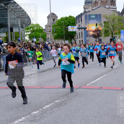 25.04.2026 - Das Zehntel Tim E. http://msf.ph/oto/9576192 25.04.2026 10:56:01 Ziel 5080, 5156, 5161, 5167, 5270, 5412, 5495, 5505, 5507, 5511, 5585, 5644, 5646, 5692, 5711, 5783, 5784, 5870, 6011, 6013, 6031, 6475, 6702, 6705, 6713, 6842, 6875, 6918, 7074, 7131, 7203, 7226, 7266, 7309, 7310, 7317, 7368, 7369, 7389, 7498, 7552, 7555, 7592, 7638, 7821, 7842, 7878, 7943, 8012, 8028, 8066 meine-sportfotos.de