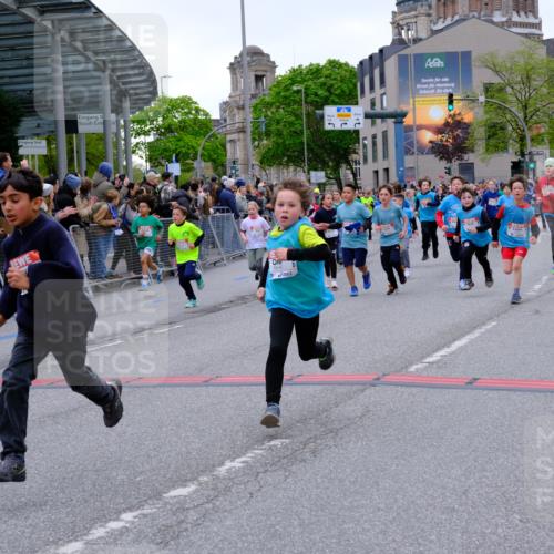 25.04.2026 - Das Zehntel Tim E. http://msf.ph/oto/9576193 25.04.2026 10:56:01 Ziel 5080, 5156, 5161, 5167, 5270, 5412, 5495, 5505, 5507, 5511, 5585, 5644, 5646, 5692, 5711, 5783, 5784, 5870, 6011, 6013, 6031, 6475, 6702, 6705, 6713, 6842, 6875, 6918, 7074, 7131, 7203, 7226, 7266, 7309, 7310, 7317, 7368, 7369, 7389, 7498, 7552, 7555, 7592, 7638, 7821, 7842, 7878, 7943, 8012, 8028, 8066 meine-sportfotos.de