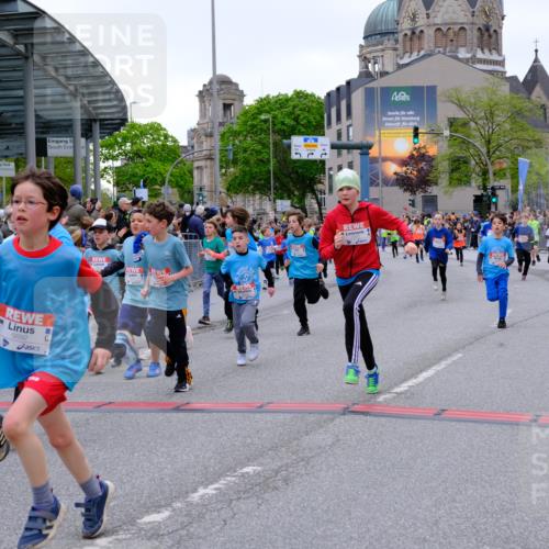 25.04.2026 - Das Zehntel Tim E. http://msf.ph/oto/9576207 25.04.2026 10:56:03 Ziel 5080, 5156, 5161, 5167, 5270, 5412, 5426, 5449, 5585, 5646, 5692, 5711, 5783, 5784, 5870, 5896, 6011, 6013, 6031, 6475, 6506, 6702, 6705, 6735, 6761, 6842, 6875, 6918, 7074, 7203, 7226, 7266, 7309, 7310, 7317, 7363, 7368, 7369, 7389, 7498, 7508, 7552, 7555, 7638, 7818, 7821, 7842, 7878, 7943, 7978, 8012, 8028, 8066 meine-sportfotos.de