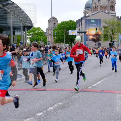 25.04.2026 - Das Zehntel Tim E. http://msf.ph/oto/9576208 25.04.2026 10:56:03 Ziel 5080, 5156, 5161, 5167, 5270, 5412, 5426, 5449, 5585, 5646, 5692, 5711, 5783, 5784, 5870, 5896, 6011, 6013, 6031, 6475, 6506, 6702, 6705, 6735, 6761, 6842, 6875, 6918, 7074, 7203, 7226, 7266, 7309, 7310, 7317, 7363, 7368, 7369, 7389, 7498, 7508, 7552, 7555, 7638, 7818, 7821, 7842, 7878, 7943, 7978, 8012, 8028, 8066 meine-sportfotos.de