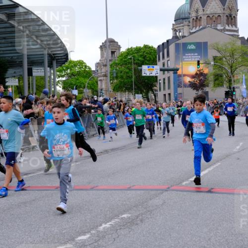 25.04.2026 - Das Zehntel Tim E. http://msf.ph/oto/9576214 25.04.2026 10:56:04 Ziel 5017, 5080, 5156, 5161, 5167, 5270, 5412, 5426, 5449, 5585, 5646, 5692, 5711, 5783, 5784, 5870, 5896, 5904, 6164, 6293, 6307, 6475, 6506, 6702, 6705, 6735, 6761, 6842, 6875, 6918, 7074, 7203, 7226, 7266, 7309, 7310, 7317, 7326, 7363, 7389, 7498, 7508, 7552, 7555, 7638, 7818, 7821, 7842, 7878, 7943, 7978, 8012, 8028, 8066 meine-sportfotos.de
