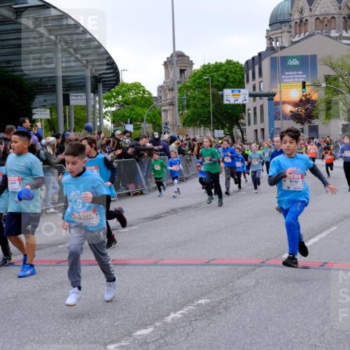 25.04.2026 - Das Zehntel Tim E. http://msf.ph/oto/9576216 25.04.2026 10:56:05 Ziel 5017, 5080, 5156, 5161, 5167, 5270, 5412, 5426, 5449, 5585, 5646, 5692, 5711, 5783, 5784, 5870, 5896, 5904, 6085, 6164, 6293, 6307, 6475, 6506, 6702, 6705, 6735, 6761, 6842, 6875, 6918, 6980, 7074, 7203, 7226, 7266, 7326, 7363, 7389, 7498, 7508, 7552, 7555, 7605, 7632, 7638, 7818, 7821, 7842, 7878, 7943, 7978, 8012, 8028, 8066 meine-sportfotos.de