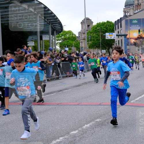 25.04.2026 - Das Zehntel Tim E. http://msf.ph/oto/9576219 25.04.2026 10:56:05 Ziel 5017, 5080, 5156, 5161, 5167, 5270, 5412, 5426, 5449, 5585, 5646, 5692, 5711, 5783, 5784, 5870, 5896, 5904, 6085, 6164, 6293, 6307, 6475, 6506, 6702, 6705, 6735, 6761, 6842, 6875, 6918, 6980, 7074, 7203, 7226, 7266, 7326, 7363, 7389, 7498, 7508, 7552, 7555, 7605, 7632, 7638, 7818, 7821, 7842, 7878, 7943, 7978, 8012, 8028, 8066 meine-sportfotos.de