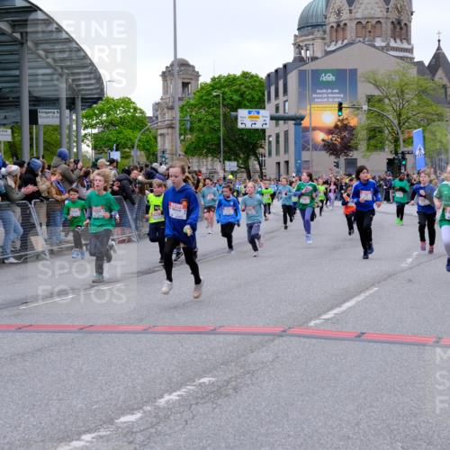25.04.2026 - Das Zehntel Tim E. http://msf.ph/oto/9576225 25.04.2026 10:56:06 Ziel 5017, 5080, 5156, 5161, 5167, 5412, 5426, 5449, 5585, 5646, 5692, 5711, 5783, 5784, 5870, 5896, 5904, 6085, 6164, 6293, 6307, 6475, 6506, 6702, 6705, 6735, 6761, 6842, 6875, 6918, 6980, 7074, 7203, 7226, 7266, 7326, 7363, 7389, 7390, 7498, 7508, 7552, 7555, 7605, 7632, 7638, 7818, 7821, 7842, 7943, 7978, 8012, 8028, 8066 meine-sportfotos.de