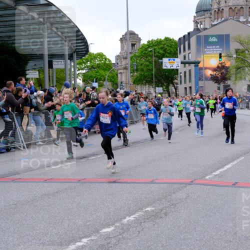 25.04.2026 - Das Zehntel Tim E. http://msf.ph/oto/9576228 25.04.2026 10:56:06 Ziel 5017, 5080, 5156, 5161, 5167, 5412, 5426, 5449, 5585, 5646, 5692, 5711, 5783, 5784, 5870, 5896, 5904, 6085, 6164, 6293, 6307, 6475, 6506, 6702, 6705, 6735, 6761, 6842, 6875, 6918, 6980, 7074, 7203, 7226, 7266, 7326, 7363, 7389, 7390, 7498, 7508, 7552, 7555, 7605, 7632, 7638, 7818, 7821, 7842, 7943, 7978, 8012, 8028, 8066 meine-sportfotos.de