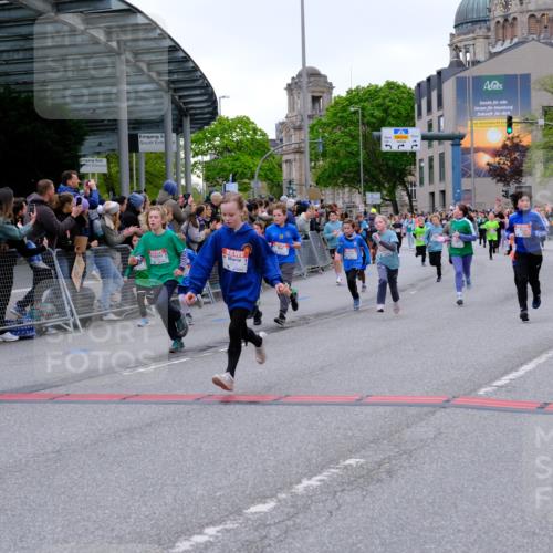25.04.2026 - Das Zehntel Tim E. http://msf.ph/oto/9576229 25.04.2026 10:56:06 Ziel 5017, 5080, 5156, 5161, 5167, 5412, 5426, 5449, 5585, 5646, 5692, 5711, 5783, 5784, 5870, 5896, 5904, 6085, 6164, 6293, 6307, 6475, 6506, 6702, 6705, 6735, 6761, 6842, 6875, 6918, 6980, 7074, 7203, 7226, 7266, 7326, 7363, 7389, 7390, 7498, 7508, 7552, 7555, 7605, 7632, 7638, 7818, 7821, 7842, 7943, 7978, 8012, 8028, 8066 meine-sportfotos.de