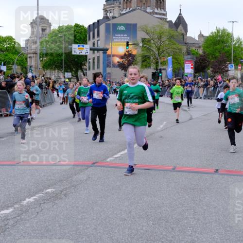 25.04.2026 - Das Zehntel Tim E. http://msf.ph/oto/9576235 25.04.2026 10:56:07 Ziel 5017, 5156, 5161, 5167, 5412, 5426, 5434, 5449, 5585, 5646, 5692, 5711, 5760, 5783, 5784, 5896, 5904, 6085, 6164, 6293, 6307, 6475, 6495, 6506, 6515, 6702, 6735, 6761, 6842, 6875, 6918, 6980, 7074, 7203, 7226, 7326, 7363, 7390, 7498, 7508, 7552, 7555, 7605, 7632, 7818, 7821, 7943, 7978, 8012, 8028 meine-sportfotos.de