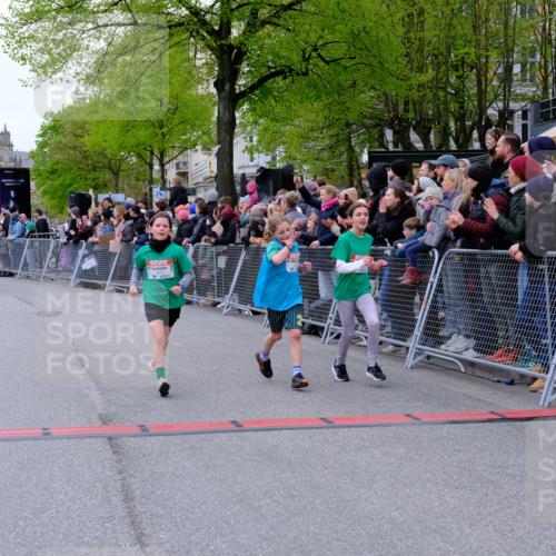 25.04.2026 - Das Zehntel Tim E. http://msf.ph/oto/9576257 25.04.2026 10:56:12 Ziel 5017, 5167, 5239, 5268, 5412, 5426, 5434, 5449, 5480, 5509, 5534, 5601, 5760, 5783, 5784, 5896, 5904, 6085, 6164, 6293, 6300, 6307, 6488, 6495, 6504, 6506, 6515, 6558, 6734, 6735, 6761, 6980, 7047, 7053, 7326, 7363, 7390, 7508, 7605, 7632, 7818, 7943, 7978, 8034, 8038 meine-sportfotos.de