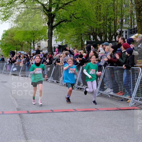 25.04.2026 - Das Zehntel Tim E. http://msf.ph/oto/9576259 25.04.2026 10:56:12 Ziel 5017, 5167, 5239, 5268, 5412, 5426, 5434, 5449, 5480, 5509, 5534, 5601, 5760, 5783, 5784, 5896, 5904, 6085, 6164, 6293, 6300, 6307, 6488, 6495, 6504, 6506, 6515, 6558, 6734, 6735, 6761, 6980, 7047, 7053, 7326, 7363, 7390, 7508, 7605, 7632, 7818, 7943, 7978, 8034, 8038 meine-sportfotos.de