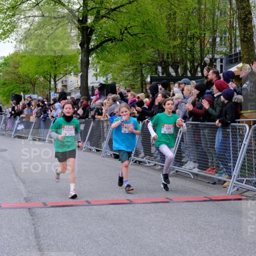 25.04.2026 - Das Zehntel Tim E. http://msf.ph/oto/9576260 25.04.2026 10:56:12 Ziel 5017, 5167, 5239, 5268, 5412, 5426, 5434, 5449, 5480, 5509, 5534, 5601, 5760, 5783, 5784, 5896, 5904, 6085, 6164, 6293, 6300, 6307, 6488, 6495, 6504, 6506, 6515, 6558, 6734, 6735, 6761, 6980, 7047, 7053, 7326, 7363, 7390, 7508, 7605, 7632, 7818, 7943, 7978, 8034, 8038 meine-sportfotos.de