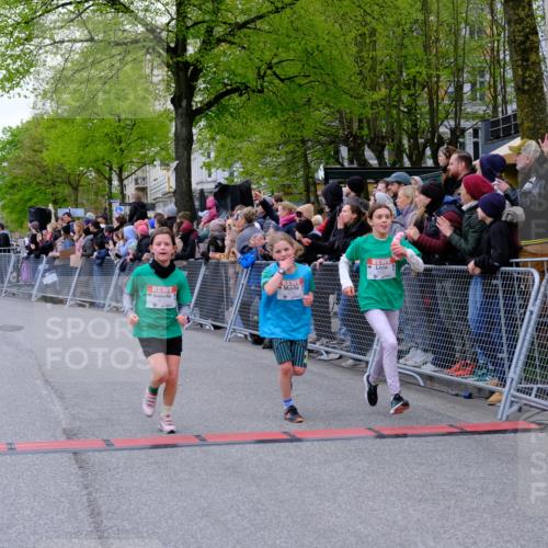 25.04.2026 - Das Zehntel Tim E. http://msf.ph/oto/9576261 25.04.2026 10:56:12 Ziel 5017, 5167, 5239, 5268, 5412, 5426, 5434, 5449, 5480, 5509, 5534, 5601, 5760, 5783, 5784, 5896, 5904, 6085, 6164, 6293, 6300, 6307, 6488, 6495, 6504, 6506, 6515, 6558, 6734, 6735, 6761, 6980, 7047, 7053, 7326, 7363, 7390, 7508, 7605, 7632, 7818, 7943, 7978, 8034, 8038 meine-sportfotos.de