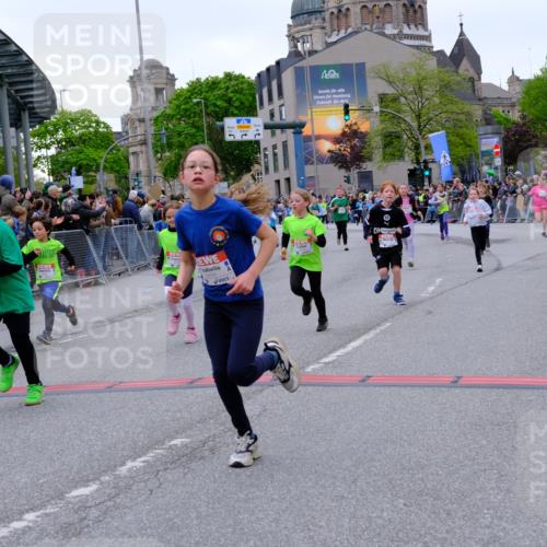 25.04.2026 - Das Zehntel Tim E. http://msf.ph/oto/9576262 25.04.2026 10:56:13 Ziel 5017, 5239, 5268, 5412, 5426, 5434, 5449, 5480, 5509, 5534, 5601, 5760, 5894, 5896, 5904, 6085, 6164, 6293, 6300, 6307, 6488, 6495, 6504, 6506, 6515, 6558, 6734, 6735, 6761, 6980, 7047, 7053, 7326, 7363, 7390, 7508, 7605, 7632, 7818, 7978, 8034, 8038 meine-sportfotos.de
