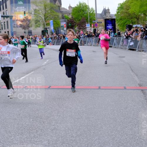 25.04.2026 - Das Zehntel Tim E. http://msf.ph/oto/9576275 25.04.2026 10:56:16 Ziel 5017, 5239, 5268, 5434, 5480, 5509, 5523, 5534, 5601, 5760, 5894, 5904, 5909, 6082, 6085, 6164, 6293, 6300, 6307, 6488, 6495, 6504, 6515, 6558, 6734, 6980, 7047, 7053, 7326, 7328, 7390, 7605, 7632, 7988, 8034, 8038 meine-sportfotos.de