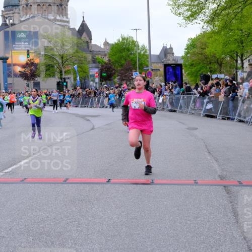 25.04.2026 - Das Zehntel Tim E. http://msf.ph/oto/9576279 25.04.2026 10:56:17 Ziel 5239, 5268, 5434, 5480, 5509, 5523, 5534, 5601, 5760, 5894, 5909, 6082, 6085, 6300, 6488, 6495, 6504, 6515, 6558, 6734, 6980, 7047, 7053, 7328, 7390, 7574, 7605, 7632, 7988, 8034, 8038 meine-sportfotos.de