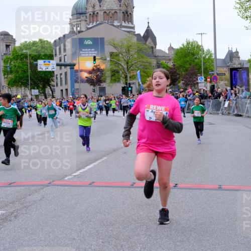 25.04.2026 - Das Zehntel Tim E. http://msf.ph/oto/9576285 25.04.2026 10:56:18 Ziel 5239, 5268, 5434, 5480, 5509, 5523, 5534, 5601, 5760, 5894, 5909, 6082, 6300, 6488, 6495, 6504, 6515, 6558, 6734, 7047, 7053, 7328, 7390, 7574, 7988, 8034, 8038 meine-sportfotos.de