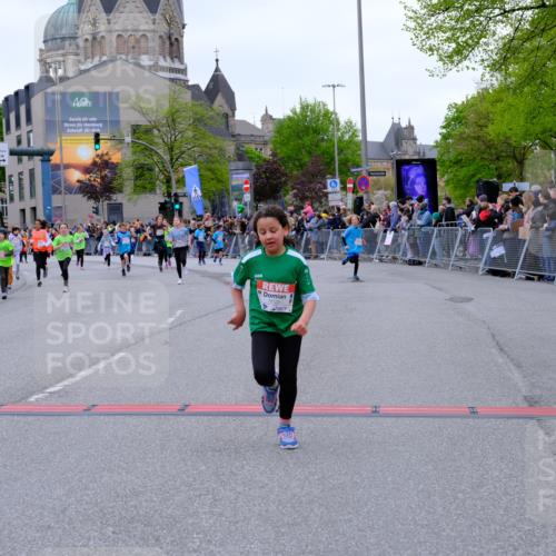 25.04.2026 - Das Zehntel Tim E. http://msf.ph/oto/9576292 25.04.2026 10:56:20 Ziel 5003, 5239, 5268, 5469, 5480, 5509, 5523, 5534, 5601, 5828, 5894, 5909, 6082, 6157, 6230, 6300, 6416, 6488, 6504, 6558, 6734, 7047, 7052, 7053, 7211, 7316, 7328, 7429, 7574, 7988, 8034, 8038 meine-sportfotos.de