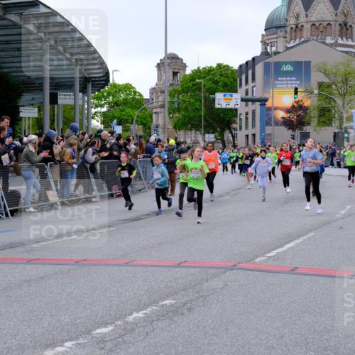 25.04.2026 - Das Zehntel Tim E. http://msf.ph/oto/9576303 25.04.2026 10:56:23 Ziel 5003, 5469, 5480, 5523, 5534, 5601, 5671, 5813, 5828, 5894, 5909, 6082, 6157, 6230, 6300, 6360, 6416, 6558, 6675, 6734, 7052, 7211, 7316, 7328, 7405, 7429, 7574, 7988, 8038 meine-sportfotos.de