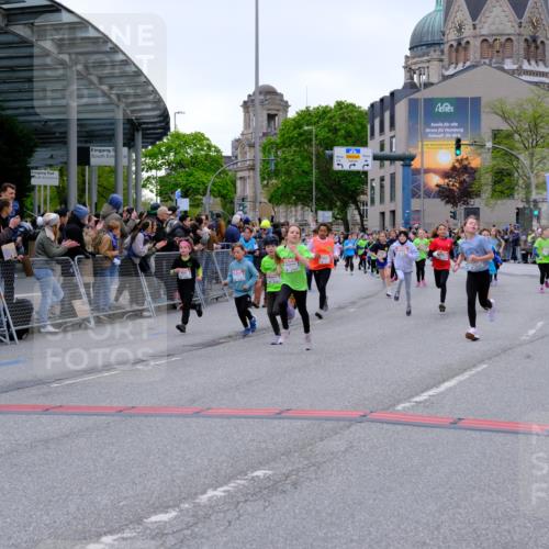 25.04.2026 - Das Zehntel Tim E. http://msf.ph/oto/9576304 25.04.2026 10:56:23 Ziel 5003, 5469, 5480, 5523, 5534, 5601, 5671, 5813, 5828, 5894, 5909, 6082, 6157, 6230, 6300, 6360, 6416, 6558, 6675, 6734, 7052, 7211, 7316, 7328, 7405, 7429, 7574, 7988, 8038 meine-sportfotos.de