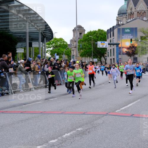 25.04.2026 - Das Zehntel Tim E. http://msf.ph/oto/9576307 25.04.2026 10:56:23 Ziel 5003, 5469, 5480, 5523, 5534, 5601, 5671, 5813, 5828, 5894, 5909, 6082, 6157, 6230, 6300, 6360, 6416, 6558, 6675, 6734, 7052, 7211, 7316, 7328, 7405, 7429, 7574, 7988, 8038 meine-sportfotos.de