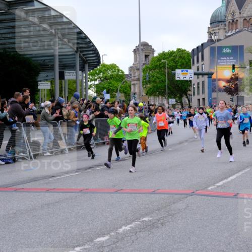 25.04.2026 - Das Zehntel Tim E. http://msf.ph/oto/9576309 25.04.2026 10:56:23 Ziel 5003, 5469, 5480, 5523, 5534, 5601, 5671, 5813, 5828, 5894, 5909, 6082, 6157, 6230, 6300, 6360, 6416, 6558, 6675, 6734, 7052, 7211, 7316, 7328, 7405, 7429, 7574, 7988, 8038 meine-sportfotos.de