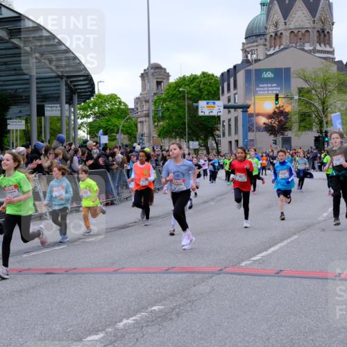 25.04.2026 - Das Zehntel Tim E. http://msf.ph/oto/9576314 25.04.2026 10:56:24 Ziel 5003, 5469, 5523, 5534, 5557, 5559, 5601, 5671, 5813, 5828, 5894, 5909, 6082, 6157, 6230, 6300, 6360, 6416, 6558, 6665, 6672, 6675, 6734, 6816, 6818, 7052, 7211, 7316, 7328, 7405, 7429, 7574, 7988 meine-sportfotos.de