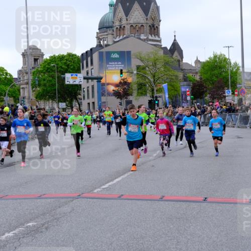25.04.2026 - Das Zehntel Tim E. http://msf.ph/oto/9576331 25.04.2026 10:56:27 Ziel 3995, 5003, 5277, 5284, 5305, 5469, 5557, 5559, 5671, 5813, 5828, 6157, 6230, 6360, 6416, 6665, 6672, 6675, 6697, 6755, 6816, 6818, 7052, 7120, 7211, 7316, 7328, 7405, 7429, 7522, 7527, 7574, 7988 meine-sportfotos.de