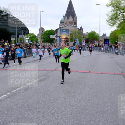 25.04.2026 - Das Zehntel Tim E. http://msf.ph/oto/9576350 25.04.2026 10:56:34 Ziel 3995, 5000, 5258, 5264, 5267, 5277, 5284, 5305, 5557, 5559, 5567, 5571, 5657, 5708, 5773, 5813, 5836, 6187, 6207, 6360, 6403, 6477, 6482, 6665, 6672, 6697, 6716, 6755, 6756, 6816, 6818, 6916, 7027, 7120, 7522, 7527, 7665, 8013, 8043, 8045 meine-sportfotos.de