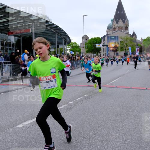 25.04.2026 - Das Zehntel Tim E. http://msf.ph/oto/9576354 25.04.2026 10:56:35 Ziel 3995, 5000, 5258, 5264, 5267, 5277, 5284, 5305, 5557, 5559, 5567, 5571, 5657, 5661, 5708, 5773, 5813, 5836, 6187, 6207, 6279, 6360, 6403, 6477, 6482, 6628, 6645, 6665, 6672, 6697, 6716, 6755, 6756, 6816, 6818, 6916, 7027, 7120, 7522, 7527, 7665, 8013, 8043, 8045 meine-sportfotos.de