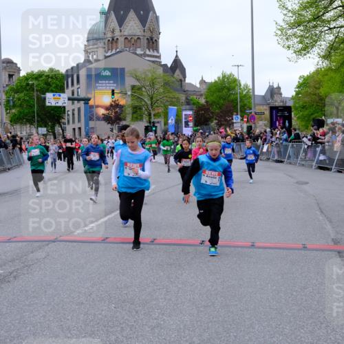 25.04.2026 - Das Zehntel Tim E. http://msf.ph/oto/9576397 25.04.2026 10:56:46 Ziel 5441, 5531, 5617, 5657, 5661, 5709, 5746, 5749, 5764, 5854, 5855, 5856, 5913, 5929, 6118, 6149, 6207, 6279, 6294, 6309, 6502, 6530, 6551, 6619, 6627, 6628, 6637, 6644, 6645, 6646, 6652, 6655, 6670, 6859, 6873, 6882, 6903, 6915, 6996, 7008, 7072, 7125, 7141, 7576, 7594, 7607, 7665, 7714, 7727, 7802, 7888, 7932, 7947, 7959, 8035 meine-sportfotos.de