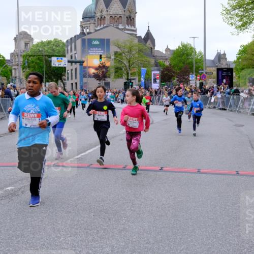 25.04.2026 - Das Zehntel Tim E. http://msf.ph/oto/9576405 25.04.2026 10:56:47 Ziel 5102, 5441, 5531, 5617, 5661, 5709, 5746, 5749, 5764, 5854, 5855, 5856, 5913, 5929, 6118, 6149, 6215, 6279, 6294, 6309, 6502, 6530, 6551, 6619, 6627, 6628, 6637, 6644, 6645, 6646, 6652, 6655, 6670, 6859, 6873, 6882, 6903, 6915, 6996, 7008, 7072, 7125, 7141, 7576, 7594, 7607, 7714, 7727, 7802, 7888, 7932, 7947, 7959, 8035 meine-sportfotos.de