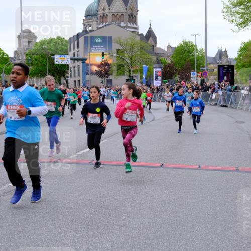 25.04.2026 - Das Zehntel Tim E. http://msf.ph/oto/9576406 25.04.2026 10:56:47 Ziel 5102, 5441, 5531, 5617, 5661, 5709, 5746, 5749, 5764, 5854, 5855, 5856, 5913, 5929, 6118, 6149, 6215, 6279, 6294, 6309, 6502, 6530, 6551, 6619, 6627, 6628, 6637, 6644, 6645, 6646, 6652, 6655, 6670, 6859, 6873, 6882, 6903, 6915, 6996, 7008, 7072, 7125, 7141, 7576, 7594, 7607, 7714, 7727, 7802, 7888, 7932, 7947, 7959, 8035 meine-sportfotos.de