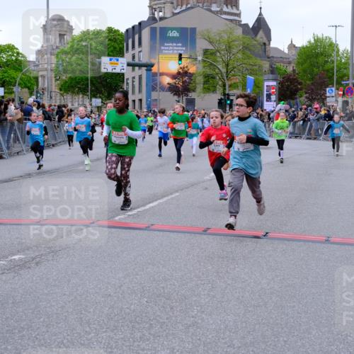 25.04.2026 - Das Zehntel Tim E. http://msf.ph/oto/9576421 25.04.2026 10:56:50 Ziel 5097, 5102, 5441, 5531, 5561, 5617, 5709, 5735, 5746, 5749, 5780, 5789, 5855, 5856, 5859, 5861, 5867, 5913, 5929, 6118, 6215, 6294, 6309, 6530, 6551, 6619, 6627, 6637, 6644, 6646, 6652, 6655, 6670, 6859, 6882, 6903, 6915, 6996, 7008, 7072, 7125, 7141, 7302, 7576, 7594, 7607, 7714, 7727, 7811, 7888, 7932, 7947, 7959, 8035 meine-sportfotos.de