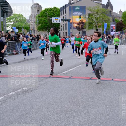 25.04.2026 - Das Zehntel Tim E. http://msf.ph/oto/9576423 25.04.2026 10:56:51 Ziel 5097, 5102, 5441, 5531, 5561, 5617, 5735, 5746, 5749, 5780, 5789, 5859, 5861, 5867, 5913, 5929, 6118, 6143, 6215, 6294, 6309, 6530, 6551, 6619, 6627, 6637, 6646, 6655, 6670, 6859, 6882, 6903, 6915, 6996, 7008, 7072, 7141, 7302, 7576, 7594, 7607, 7714, 7727, 7811, 7888, 7932, 7947, 7959, 8035 meine-sportfotos.de