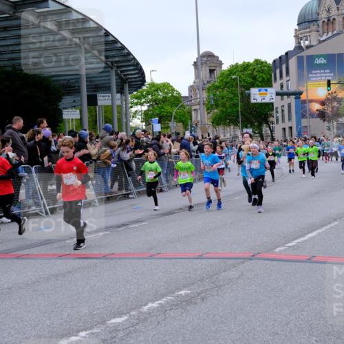 25.04.2026 - Das Zehntel Tim E. http://msf.ph/oto/9576449 25.04.2026 10:56:58 Ziel 5097, 5102, 5290, 5308, 5386, 5463, 5561, 5735, 5780, 5789, 5804, 5839, 5859, 5861, 5867, 5913, 6118, 6130, 6132, 6133, 6143, 6215, 6280, 6646, 6861, 6891, 7060, 7291, 7302, 7537, 7560, 7607, 7639, 7705, 7711, 7811, 8020, 8035 meine-sportfotos.de