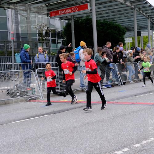 25.04.2026 - Das Zehntel Tim E. http://msf.ph/oto/9576453 25.04.2026 10:56:58 Ziel 5097, 5102, 5290, 5308, 5386, 5463, 5561, 5735, 5780, 5789, 5804, 5839, 5859, 5861, 5867, 5913, 6118, 6130, 6132, 6133, 6143, 6215, 6280, 6646, 6861, 6891, 7060, 7291, 7302, 7537, 7560, 7607, 7639, 7705, 7711, 7811, 8020, 8035 meine-sportfotos.de