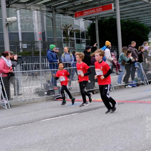 25.04.2026 - Das Zehntel Tim E. http://msf.ph/oto/9576455 25.04.2026 10:56:59 Ziel 5097, 5102, 5290, 5308, 5386, 5463, 5561, 5735, 5780, 5789, 5804, 5839, 5859, 5861, 5867, 6130, 6132, 6133, 6143, 6215, 6280, 6861, 6891, 7060, 7291, 7302, 7537, 7560, 7639, 7705, 7711, 7811, 7861, 8020 meine-sportfotos.de