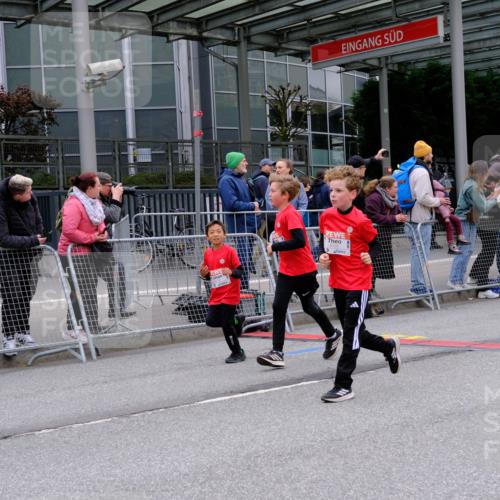 25.04.2026 - Das Zehntel Tim E. http://msf.ph/oto/9576457 25.04.2026 10:56:59 Ziel 5097, 5102, 5290, 5308, 5386, 5463, 5561, 5735, 5780, 5789, 5804, 5839, 5859, 5861, 5867, 6130, 6132, 6133, 6143, 6215, 6280, 6861, 6891, 7060, 7291, 7302, 7537, 7560, 7639, 7705, 7711, 7811, 7861, 8020 meine-sportfotos.de