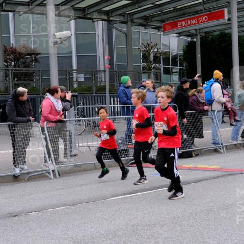 25.04.2026 - Das Zehntel Tim E. http://msf.ph/oto/9576458 25.04.2026 10:56:59 Ziel 5097, 5102, 5290, 5308, 5386, 5463, 5561, 5735, 5780, 5789, 5804, 5839, 5859, 5861, 5867, 6130, 6132, 6133, 6143, 6215, 6280, 6861, 6891, 7060, 7291, 7302, 7537, 7560, 7639, 7705, 7711, 7811, 7861, 8020 meine-sportfotos.de