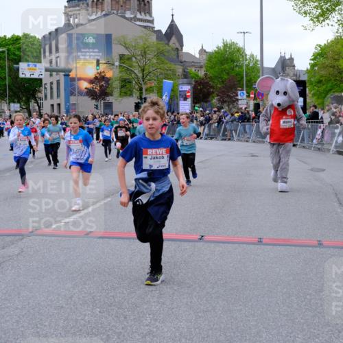 25.04.2026 - Das Zehntel Tim E. http://msf.ph/oto/9576469 25.04.2026 10:57:01 Ziel 5093, 5290, 5308, 5386, 5463, 5561, 5735, 5804, 5839, 5861, 5867, 6130, 6132, 6133, 6143, 6228, 6234, 6275, 6280, 6820, 6852, 6861, 6891, 7060, 7291, 7302, 7497, 7509, 7537, 7553, 7557, 7560, 7639, 7705, 7711, 7811, 7861, 8020 meine-sportfotos.de