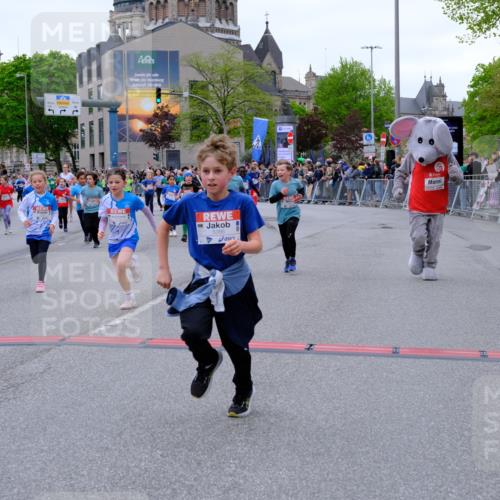 25.04.2026 - Das Zehntel Tim E. http://msf.ph/oto/9576470 25.04.2026 10:57:01 Ziel 5093, 5290, 5308, 5386, 5463, 5561, 5735, 5804, 5839, 5861, 5867, 6130, 6132, 6133, 6143, 6228, 6234, 6275, 6280, 6820, 6852, 6861, 6891, 7060, 7291, 7302, 7497, 7509, 7537, 7553, 7557, 7560, 7639, 7705, 7711, 7811, 7861, 8020 meine-sportfotos.de
