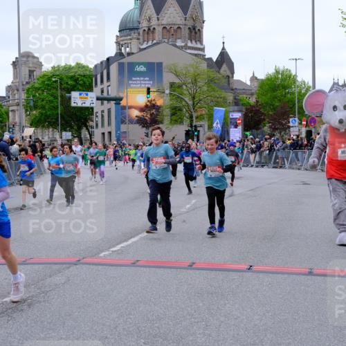 25.04.2026 - Das Zehntel Tim E. http://msf.ph/oto/9576475 25.04.2026 10:57:02 Ziel 5093, 5290, 5308, 5386, 5463, 5735, 5804, 5839, 5861, 6122, 6126, 6130, 6132, 6133, 6143, 6228, 6234, 6275, 6280, 6820, 6852, 6861, 6891, 7060, 7291, 7497, 7509, 7537, 7553, 7557, 7560, 7639, 7705, 7711, 7861, 8020 meine-sportfotos.de