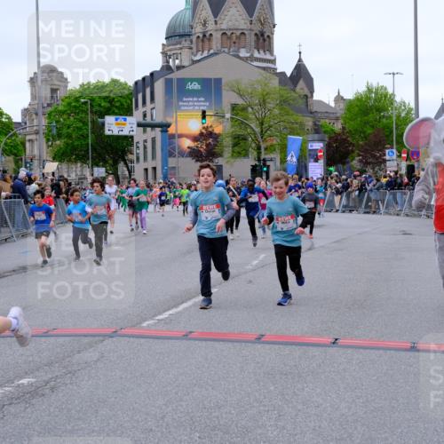 25.04.2026 - Das Zehntel Tim E. http://msf.ph/oto/9576476 25.04.2026 10:57:02 Ziel 5093, 5290, 5308, 5386, 5463, 5735, 5804, 5839, 5861, 6122, 6126, 6130, 6132, 6133, 6143, 6228, 6234, 6275, 6280, 6820, 6852, 6861, 6891, 7060, 7291, 7497, 7509, 7537, 7553, 7557, 7560, 7639, 7705, 7711, 7861, 8020 meine-sportfotos.de