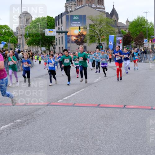 25.04.2026 - Das Zehntel Tim E. http://msf.ph/oto/9576489 25.04.2026 10:57:07 Ziel 5093, 5290, 5308, 5384, 5386, 5401, 5419, 5437, 5451, 5463, 5678, 5830, 6004, 6122, 6126, 6228, 6234, 6275, 6280, 6330, 6413, 6820, 6852, 6861, 7060, 7291, 7497, 7509, 7537, 7553, 7557, 7560, 7575, 7583, 7639, 7705, 7711, 7853, 7861, 7926, 7962, 7987, 8020 meine-sportfotos.de