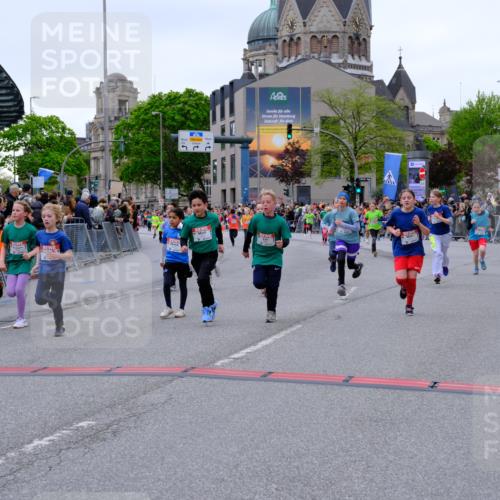 25.04.2026 - Das Zehntel Tim E. http://msf.ph/oto/9576490 25.04.2026 10:57:07 Ziel 5093, 5290, 5308, 5384, 5386, 5401, 5419, 5437, 5451, 5463, 5678, 5830, 6004, 6122, 6126, 6228, 6234, 6275, 6280, 6330, 6413, 6820, 6852, 6861, 7060, 7291, 7497, 7509, 7537, 7553, 7557, 7560, 7575, 7583, 7639, 7705, 7711, 7853, 7861, 7926, 7962, 7987, 8020 meine-sportfotos.de