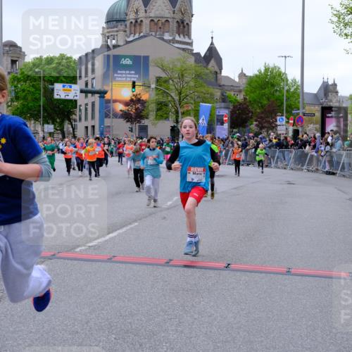 25.04.2026 - Das Zehntel Tim E. http://msf.ph/oto/9576512 25.04.2026 10:57:11 Ziel 5093, 5302, 5374, 5384, 5401, 5409, 5419, 5437, 5451, 5678, 5830, 6004, 6122, 6126, 6228, 6234, 6275, 6330, 6413, 6820, 6852, 7065, 7079, 7398, 7406, 7427, 7455, 7464, 7497, 7506, 7509, 7553, 7557, 7575, 7583, 7853, 7861, 7926, 7962, 7987 meine-sportfotos.de